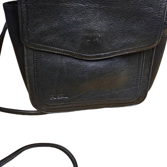 Fossil Black Smaller Pebble-Grain Leather Crossbody - Picture 9 of 9